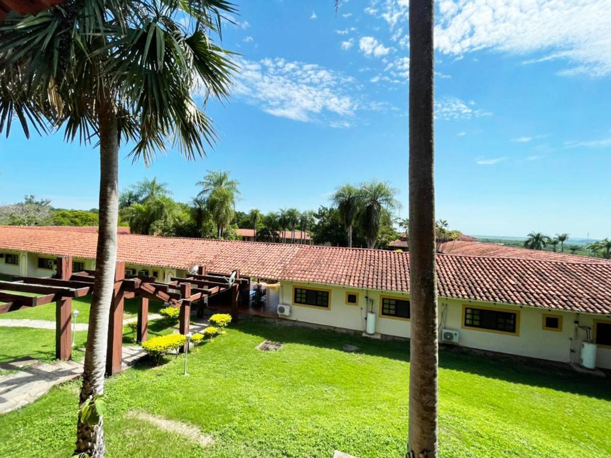 El Pantanal Hotel & Resort Puerto Quijarro  Екстериор снимка