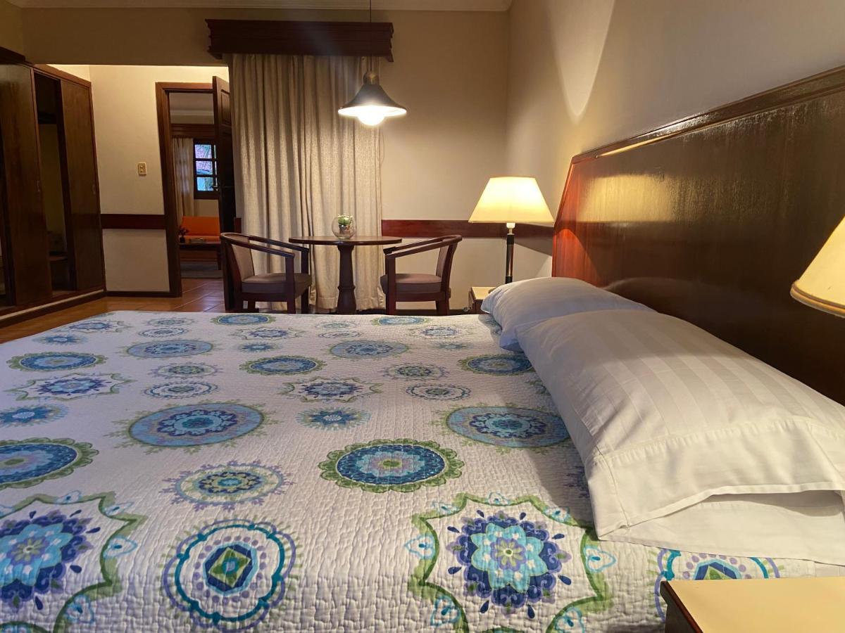 El Pantanal Hotel & Resort Puerto Quijarro  Екстериор снимка